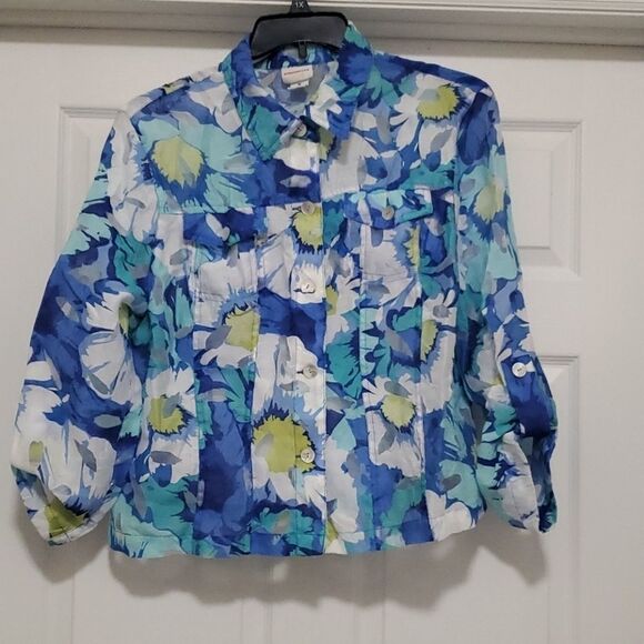 Ruby Rd favorites blue multicolor button crop top - Picture 1 of 12